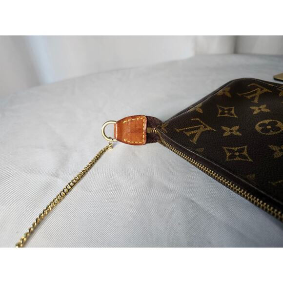 Louis Vuitton Pochette Accessoires Monogram Canvas Shoulder Bag Vintage LV - Picture 5 of 15